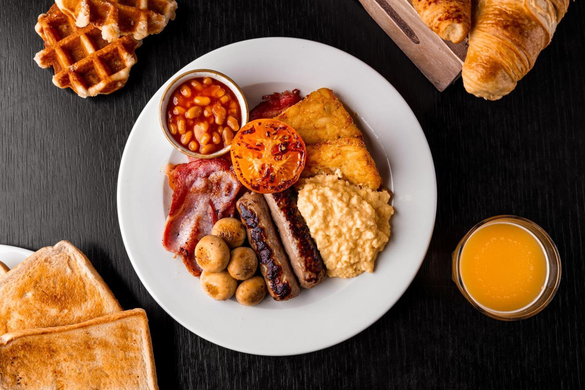Village Hotel Wirral Bromborough Ngoại thất bức ảnh